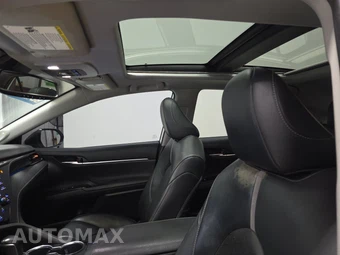 2020 Toyota Camry XSE - miniatura 18