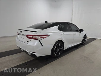 2020 Toyota Camry XSE - miniatura 4