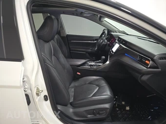 2020 Toyota Camry XSE - miniatura 8
