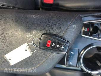 2020 Toyota Camry XSE - miniatura 5