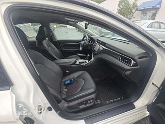 2020 Toyota Camry XSE - miniatura 18