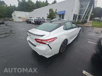 2020 Toyota Camry XSE - miniatura 3