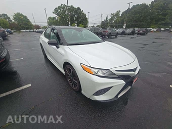 2020 Toyota Camry XSE - miniatura 4