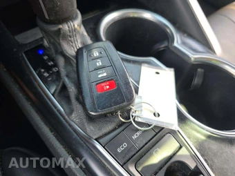 2020 Toyota Camry XSE - miniatura 8