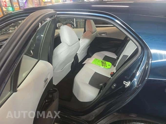 2020 Toyota Corolla Hatchback XSE - miniatura 13