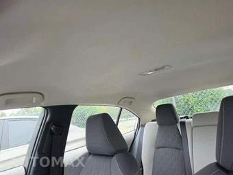 2020 Toyota Corolla Hybrid LE Sedan - miniatura 11