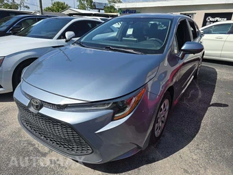 2020 Toyota Corolla LE Sedan