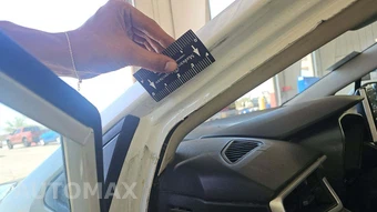 2020 Toyota Corolla LE Sedan – miniatura 40