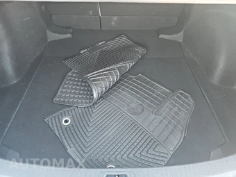 2020 Toyota Corolla LE Sedan – miniatura 23