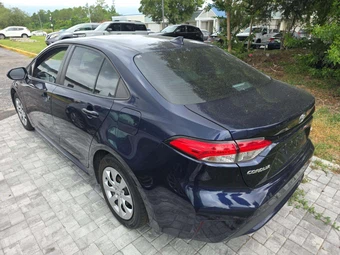 2020 Toyota Corolla LE Sedan - miniatura 2