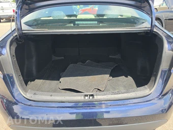 2020 Toyota Corolla LE Sedan – miniatura 16
