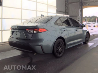2020 Toyota Corolla LE Sedan – miniatura 4