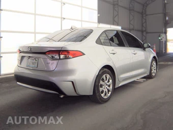 2020 Toyota Corolla LE Sedan – miniatura 4