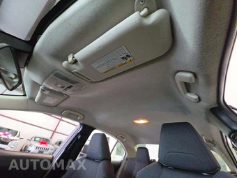 2020 Toyota Corolla LE Sedan – miniatura 11