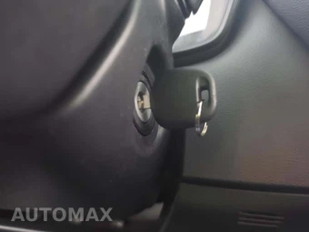2020 Toyota Corolla LE Sedan – miniatura 8