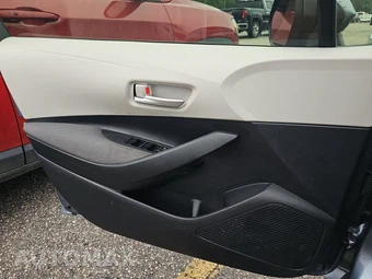 2020 Toyota Corolla LE Sedan – miniatura 9