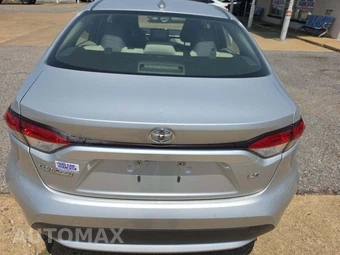 2020 Toyota Corolla LE Sedan – miniatura 11