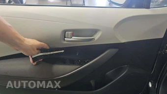 2020 Toyota Corolla LE Sedan - miniatura 21