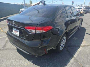 2020 Toyota Corolla LE Sedan – miniatura 3