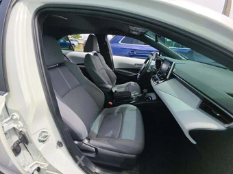 2020 Toyota Corolla SE Sedan – miniatura 18