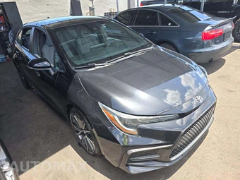 2020 Toyota Corolla SE Sedan – miniatura 4