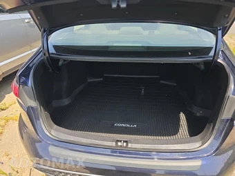 2020 Toyota Corolla SE Sedan - miniatura 13