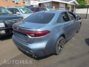2020 Toyota Corolla SE Sedan – miniatura 3
