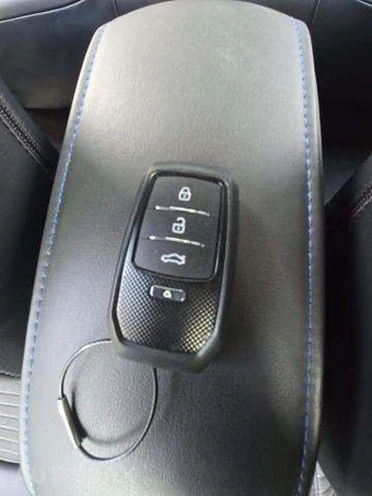2020 Toyota Corolla XSE Sedan - miniatura 8