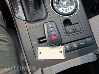 2020 Toyota Highlander Hybrid LE – miniatura 8