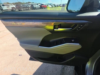 2020 Toyota Highlander Hybrid Platinum - miniatura 9