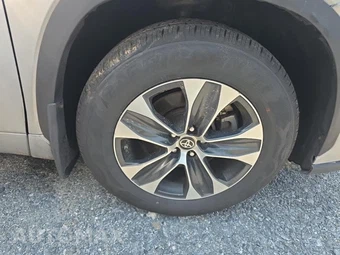 2020 Toyota Highlander Hybrid XLE - miniatura 9
