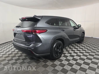 2020 Toyota Highlander LE – miniatura 4