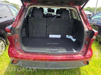 2020 Toyota Highlander LE – miniatura 15