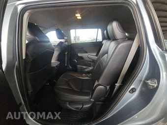 2020 Toyota Highlander LE - miniatura 13