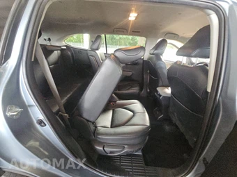 2020 Toyota Highlander LE - miniatura 14