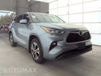 2020 Toyota Highlander LE - miniatura 3