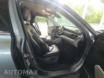 2020 Toyota Highlander LE - miniatura 8