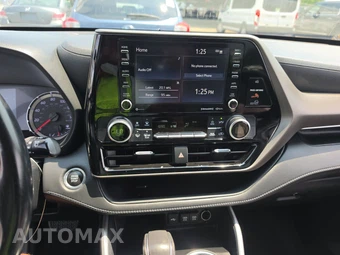 2020 Toyota Highlander LE – miniatura 11