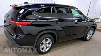 2020 Toyota Highlander LE – miniatura 4