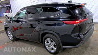 2020 Toyota Highlander LE – miniatura 6