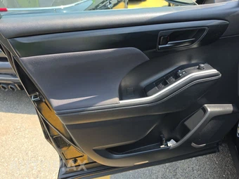 2020 Toyota Highlander LE – miniatura 9