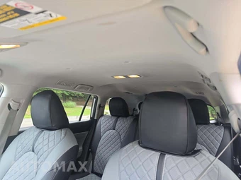 2020 Toyota Highlander LE – miniatura 11