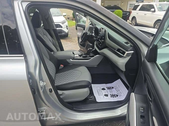 2020 Toyota Highlander LE – miniatura 19