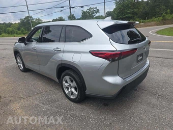 2020 Toyota Highlander LE – miniatura 2
