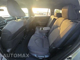 2020 Toyota Highlander LE - miniatura 13