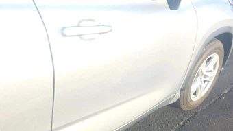 2020 Toyota Highlander LE - miniatura 25