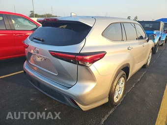 2020 Toyota Highlander LE - miniatura 4