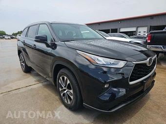 2020 Toyota Highlander XLE - miniatura 2