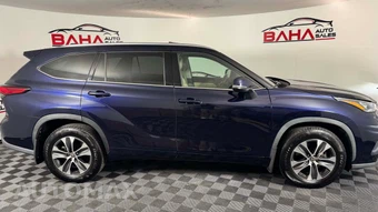 2020 Toyota Highlander XLE - miniatura 8
