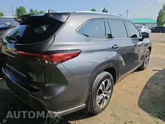 2020 Toyota Highlander XLE – miniatura 4